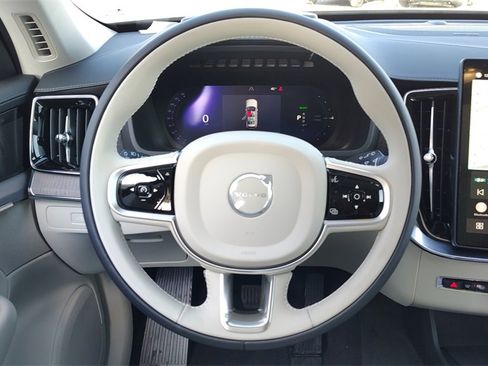 New 2026 Volvo XC90 T8 Ultra image 12