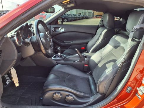 Used 2013 Nissan 370Z Touring w/ Sport Pkg RWD image 17