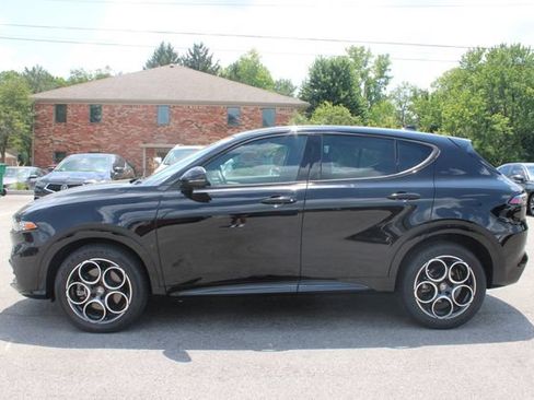 Used 2025 Alfa Romeo Tonale AWD/4WD image 5