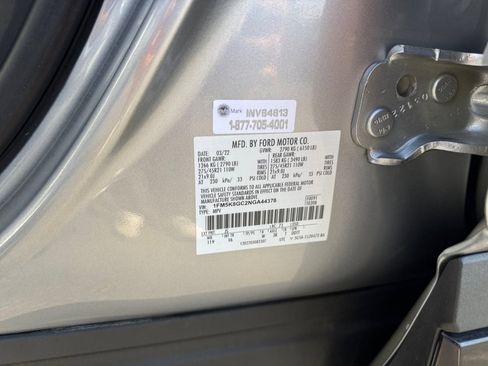 Used 2022 Ford Explorer ST w/ ST Street Pack image 21