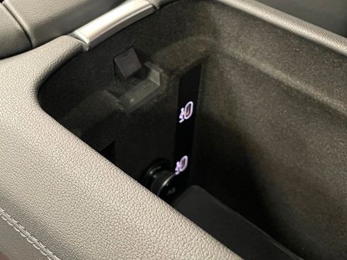 Used 2023 Audi e-tron GT Premium Plus image 35