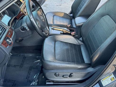 Used 2012 Volkswagen Passat 2.5 SEL Premium image 14