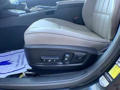 Used 2018 Lexus ES 350 w/ Luxury Package w/Wood Trim image 12