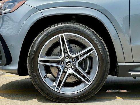 Certified 2026 Mercedes-Benz GLS 450 4MATIC image 12