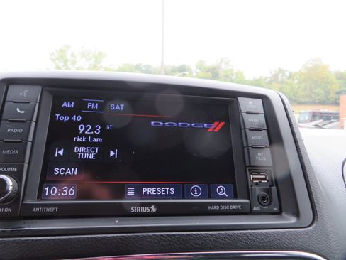 Used 2018 Dodge Grand Caravan SXT image 31