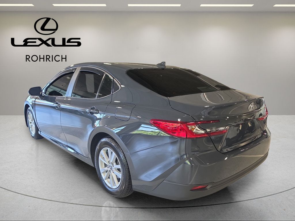 Used 2025 Toyota Camry LE w/ Convenience Package FWD image 8