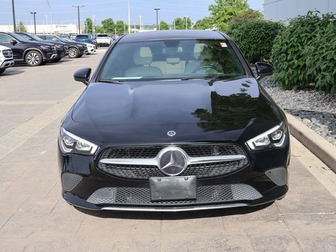 Used 2023 Mercedes-Benz CLA 250 image 3