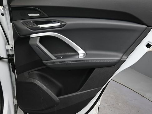 Certified 2025 Audi Q5 2.0T Premium Plus w/ Premium Plus image 14