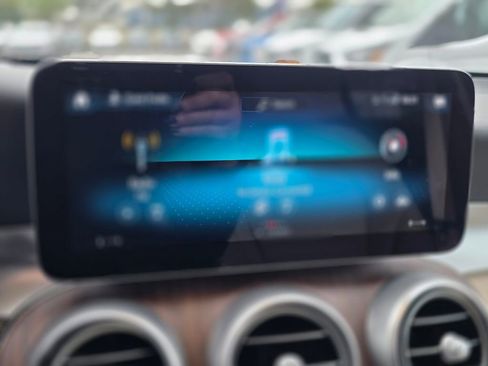 Used 2022 Mercedes-Benz GLC 300 image 25