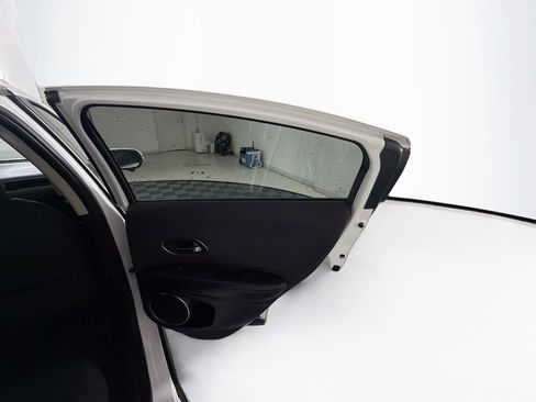Used 2021 Honda HR-V EX image 28