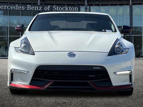 Used 2016 Nissan 370Z NISMO image 9