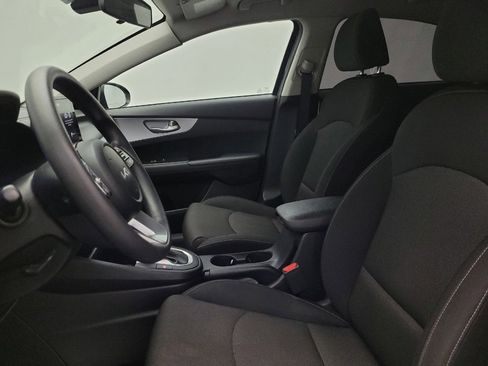 Used 2023 Kia Forte LXS image 17