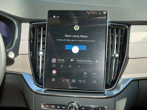 New 2026 Volvo XC90 B6 Plus w/ Protection Package image 28