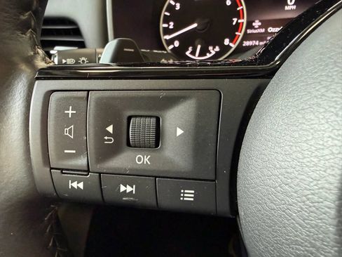 Used 2023 Nissan Rogue SV w/ SV Premium B Package AWD/4WD image 30