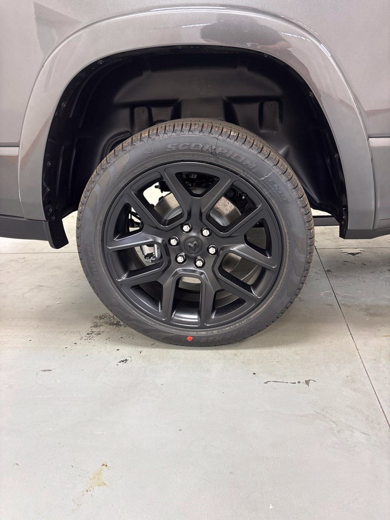 New 2027 RAM 1500 Laramie AWD/4WD image 30