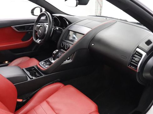 Used 2020 Jaguar F-TYPE Convertible RWD image 31