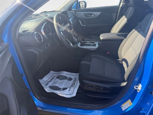 Certified 2025 Chevrolet Blazer LT image 12