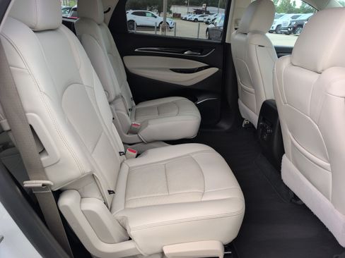 Used 2023 Buick Enclave Essence w/ Experience Buick Package FWD image 7
