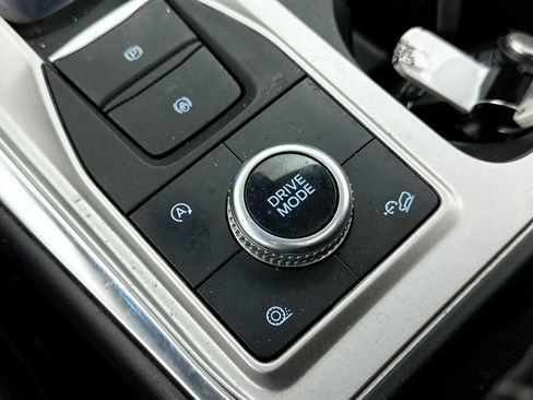 Used 2020 Ford Explorer Limited AWD/4WD image 11