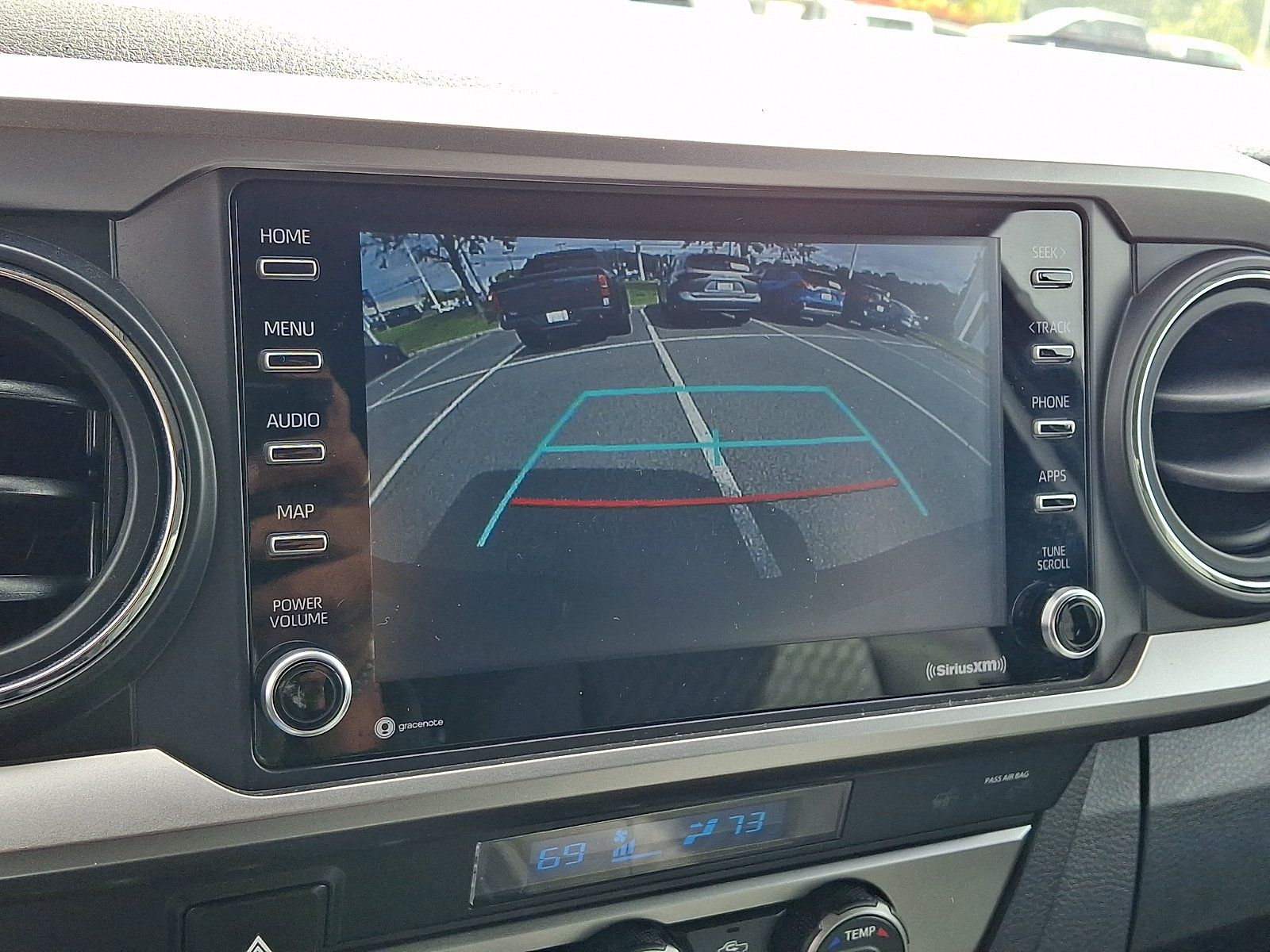 Certified 2022 Toyota Tacoma SR5 AWD/4WD image 18