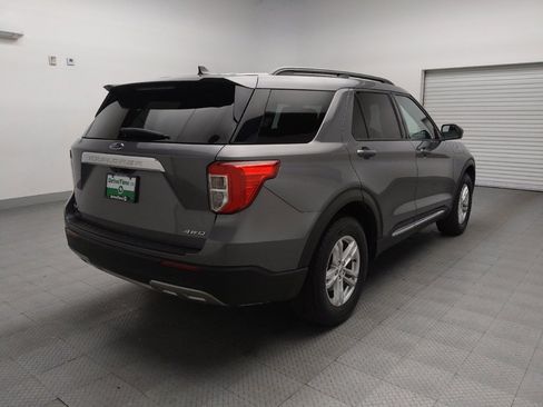 Used 2021 Ford Explorer XLT w/ Equipment Group 202A image 9