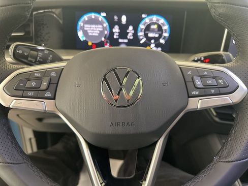 New 2026 Volkswagen Tiguan SE R-Line AWD/4WD image 10