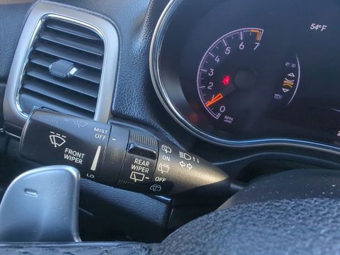 Used 2014 Jeep Grand Cherokee Limited image 31