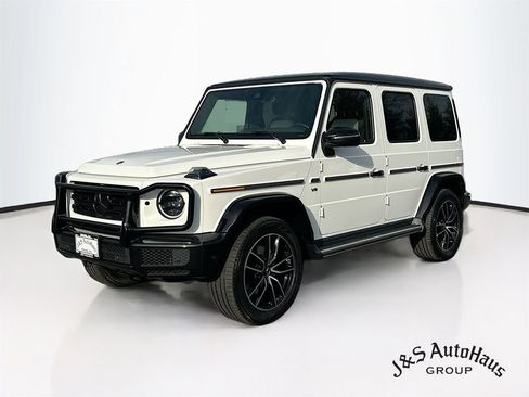 Used 2021 Mercedes-Benz G 550 image 3