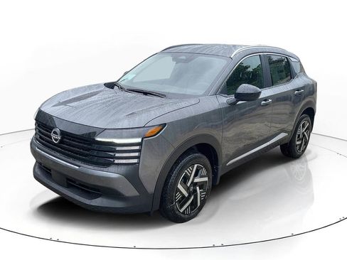 New 2026 Nissan Kicks SV image 3