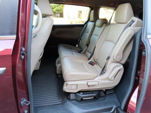 Used 2020 Honda Odyssey EX-L image 17