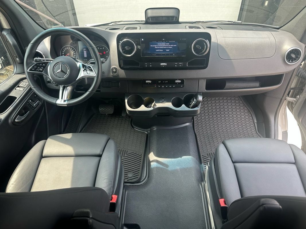 Used 2026 Mercedes-Benz Sprinter 2500 image 38