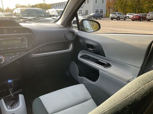 Used 2014 Toyota Prius C Two image 14