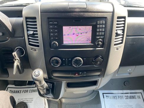 Used 2014 Mercedes-Benz Sprinter 3500 image 15