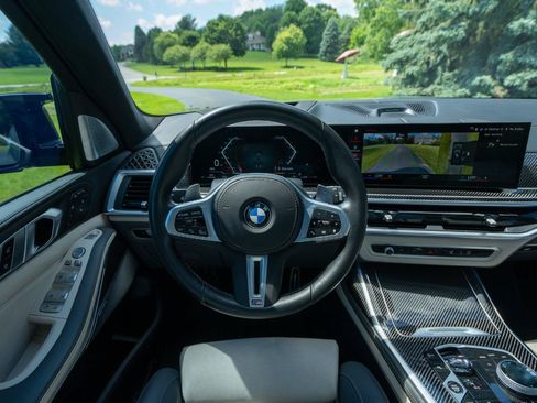 Used 2023 BMW X7 M60i w/ Executive Package AWD/4WD image 17