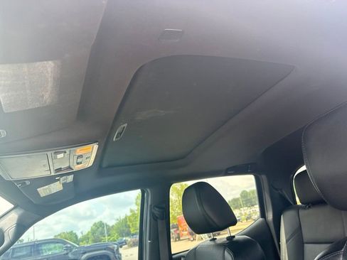 Used 2021 Toyota Tacoma Limited w/ Nightshade Package AWD/4WD image 12