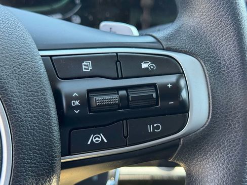 Used 2023 Kia Sportage LX AWD/4WD image 19