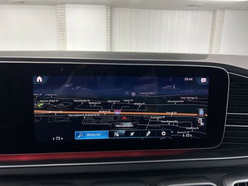 Used 2023 Mercedes-Benz GLS 450 4MATIC image 14