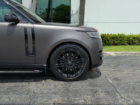Used 2023 Land Rover Range Rover Long Wheelbase Autobiography AWD/4WD image 3