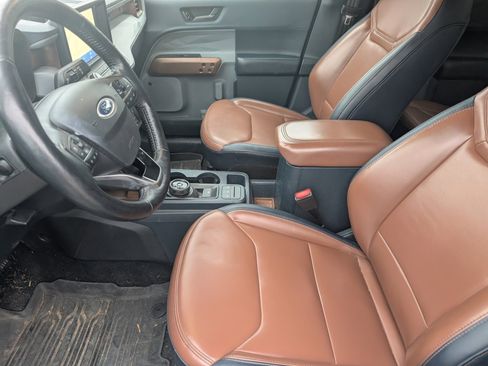 Used 2022 Ford Maverick Lariat w/ Lariat Luxury Package image 3