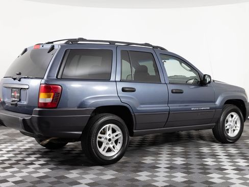 Used 2004 Jeep Grand Cherokee Laredo w/ Convenience Group AWD/4WD image 8
