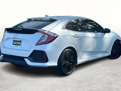 Used 2018 Honda Civic EX image 2