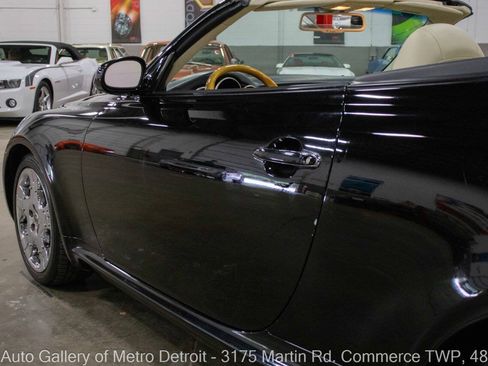 Used 2004 Lexus SC 430 Convertible RWD image 23