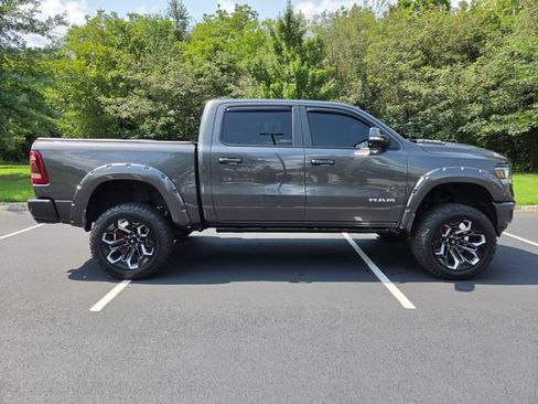 Used 2022 RAM 1500 Laramie w/ Sport Appearance Package AWD/4WD image 5