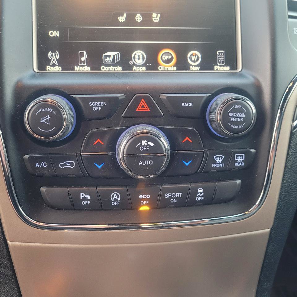 Used 2017 Jeep Grand Cherokee Limited w/ Luxury Group II AWD/4WD image 22