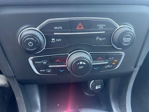 Used 2023 Dodge Charger SXT w/ Blacktop Package RWD image 36