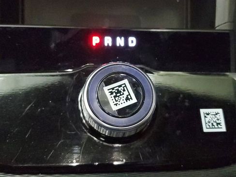 Used 2024 Jeep Grand Cherokee L Laredo w/ Luxury Tech Group I image 30