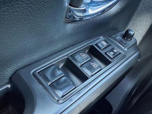 Used 2021 Nissan Titan PRO-4X w/ Pro-4x Utility Package image 10