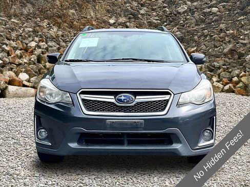 Used 2017 Subaru Crosstrek 2.0i Limited AWD/4WD image 3