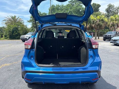 Used 2024 Nissan Kicks S FWD image 19