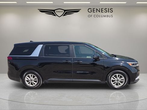 Used 2024 Kia Carnival LX FWD image 6